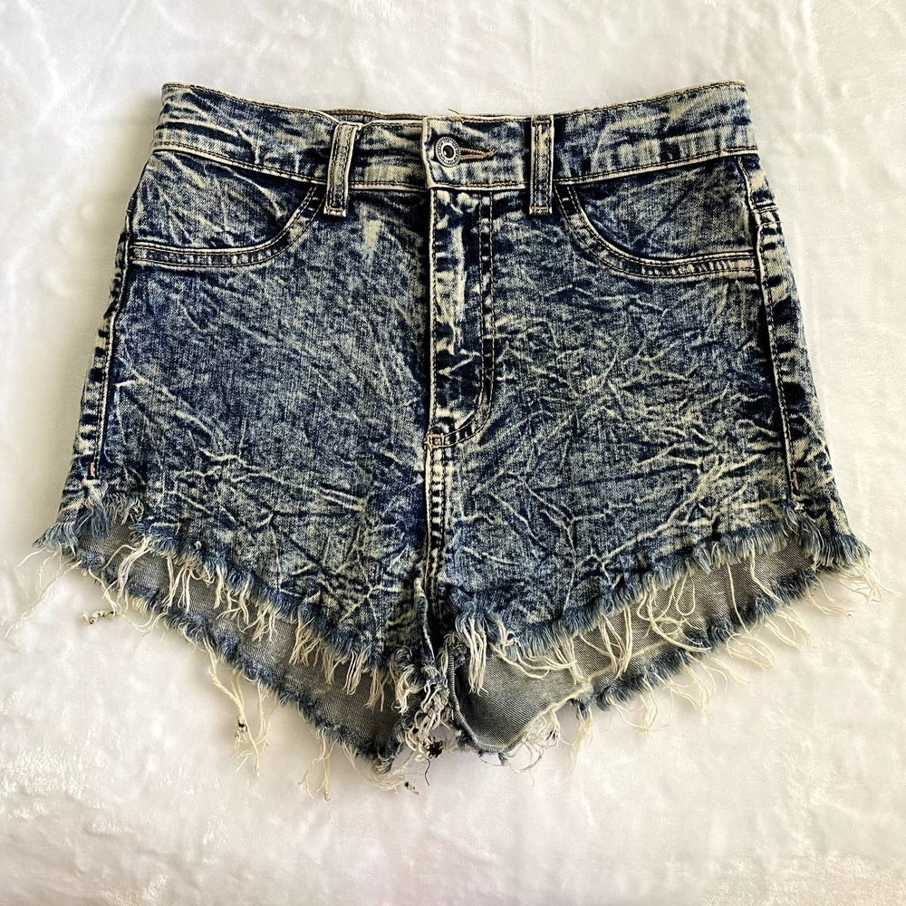 GJG | Acid Washed Denim Shorts | Size: Large